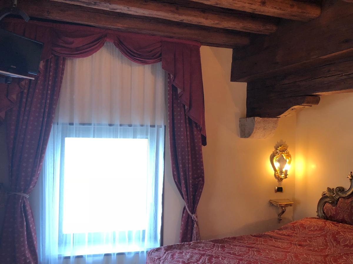 Hotel Vecellio On The Lagoon 3*